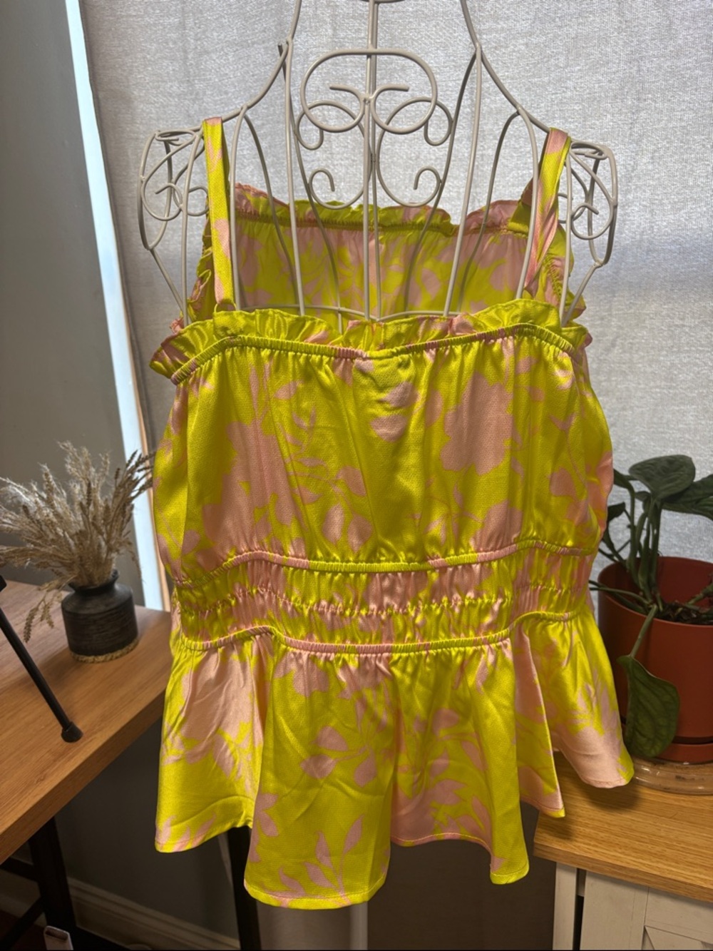 Torrid Tank Size 2 (2x) - Picture 4 of 4